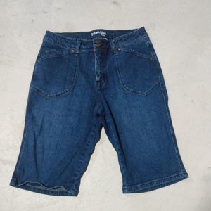 St. John's Bay Crop Capri Straight Leg Blue Denim Jeans Womens Size 10